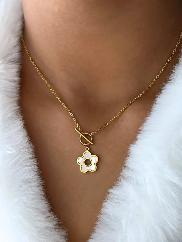 Aria Blumenkette