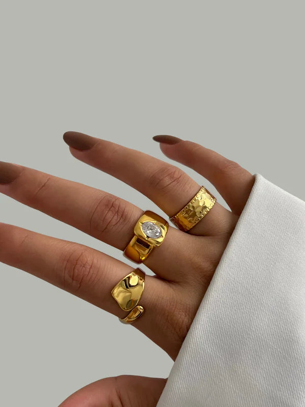 Majesty Ring